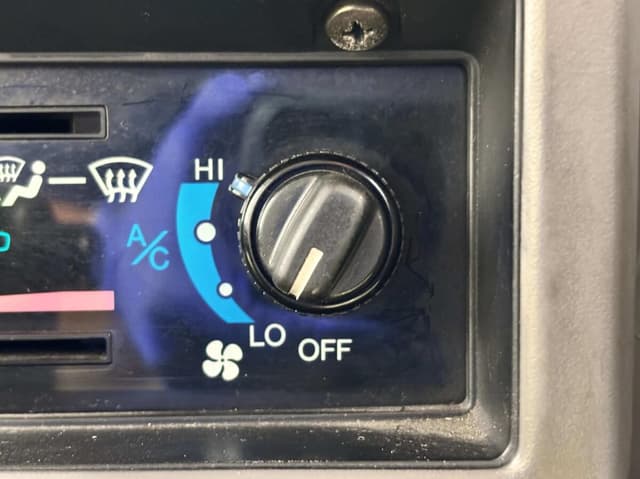 1991 Toyota Land Cruiser Prado JDM car for sale — photo 13 of 25