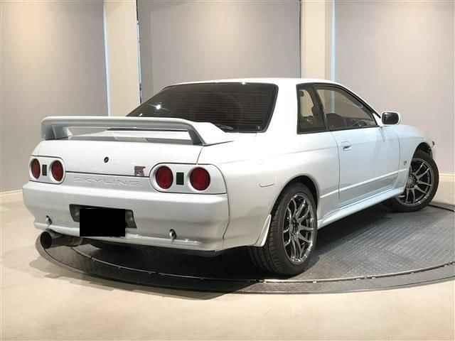 1993 Nissan Skyline JDM car for sale — photo 3 of 25