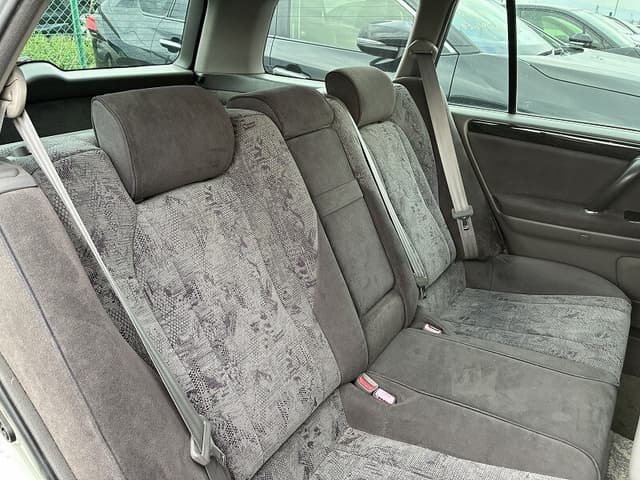 2000 Toyota Crown JDM car for sale — photo 4 of 6