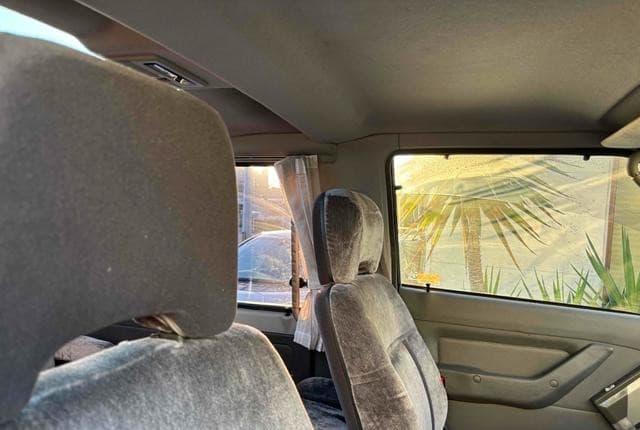 1988 Mitsubishi Delica JDM car for sale — photo 15 of 22