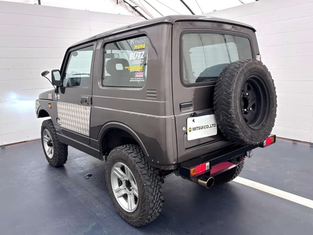 1997 Suzuki Jimny JDM car for sale — photo 4 of 25