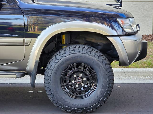 1998 Nissan Safari JDM car for sale — photo 23 of 25