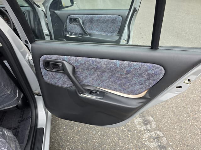 1997 Nissan Primera JDM car for sale — photo 16 of 21