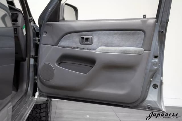 1996 Toyota Hilux Surf JDM car for sale — photo 20 of 25