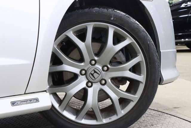 2011 Honda Odyssey JDM car for sale — photo 12 of 12