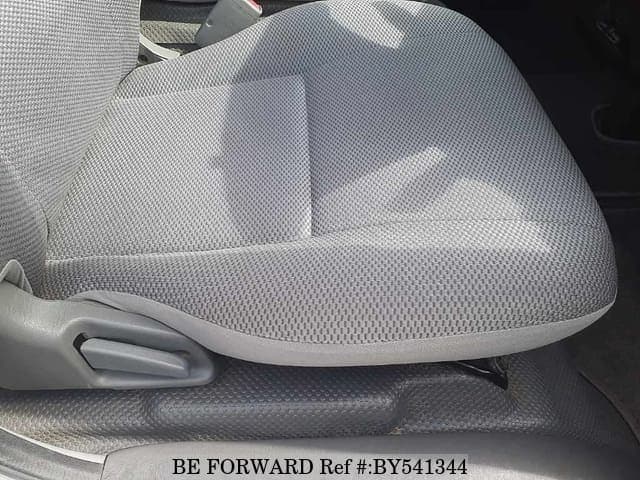 2006 Toyota HiAce JDM car for sale — photo 8 of 8