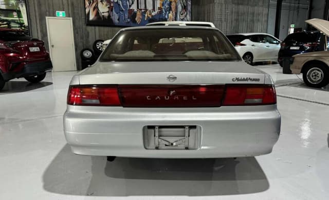 1995 Nissan Laurel JDM car for sale — photo 4 of 10