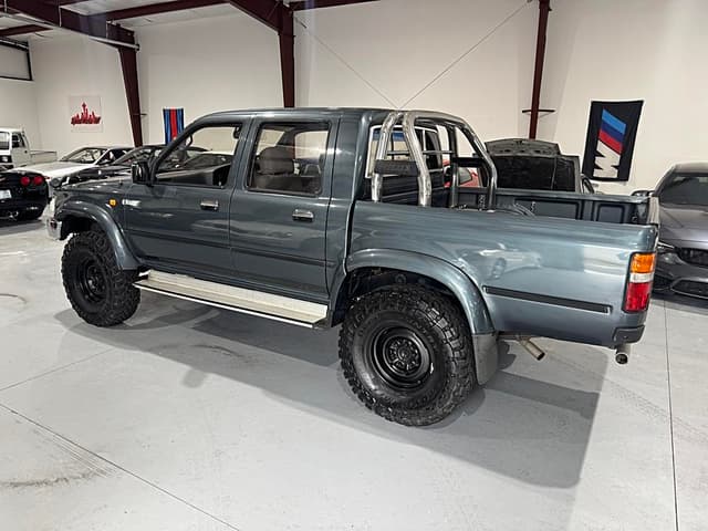 1994 Toyota Hilux JDM car for sale — photo 4 of 25