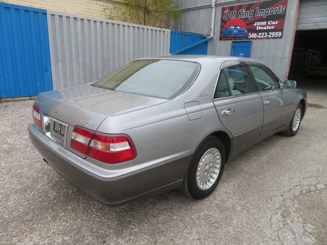 1995 Nissan Cima JDM car for sale — photo 8 of 18