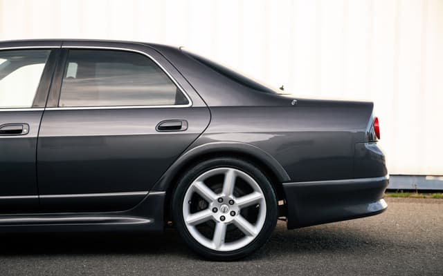 1995 Nissan Skyline JDM car for sale — photo 5 of 12