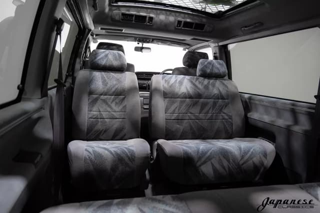 1996 Toyota HiAce JDM car for sale — photo 17 of 25