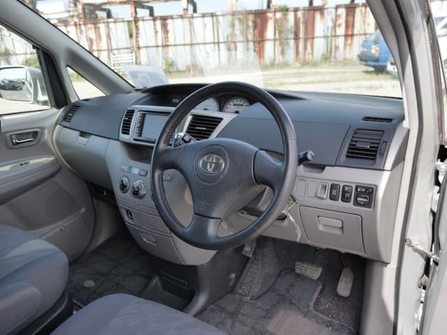 2001 Toyota Noah JDM car for sale — photo 25 of 25
