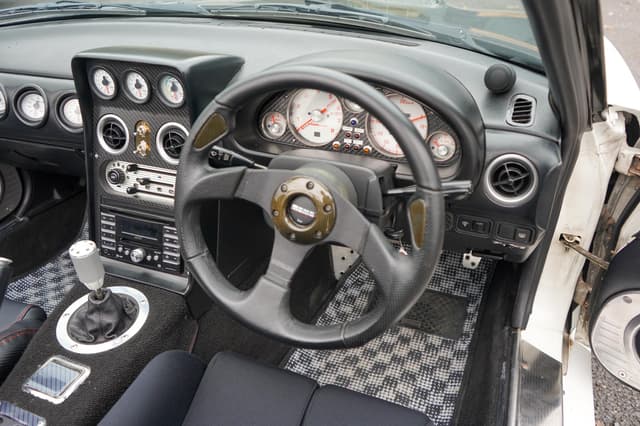1991 Mazda Roadster (Eunos Roadster / MX-5) JDM car for sale — photo 19 of 24