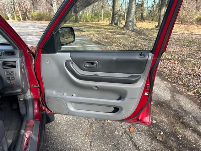 1998 Honda CR-V JDM car for sale — photo 23 of 25