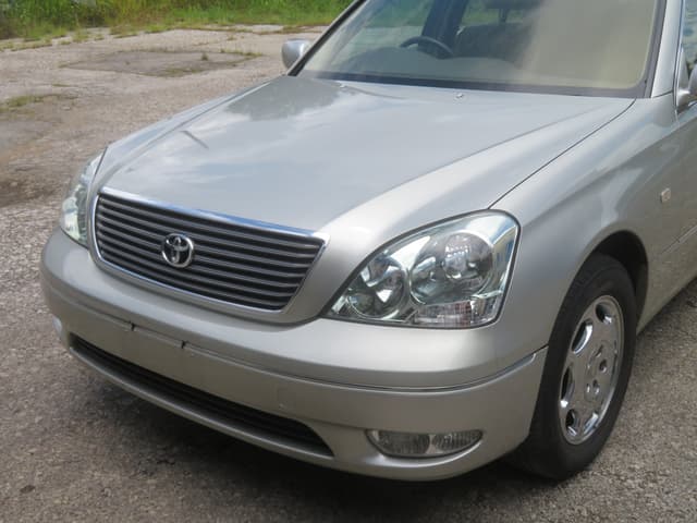 2001 Toyota Celsior JDM car for sale — photo 10 of 20