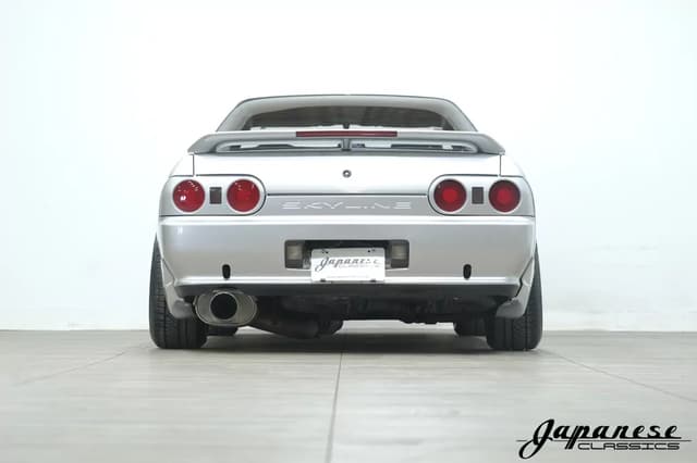 1993 Nissan Skyline JDM car for sale — photo 7 of 25