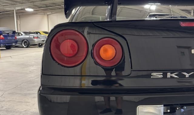 1999 Nissan Skyline JDM car for sale — photo 24 of 25
