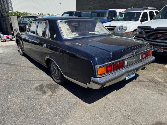 1990 Toyota Century JDM car for sale — photo 8 of 9