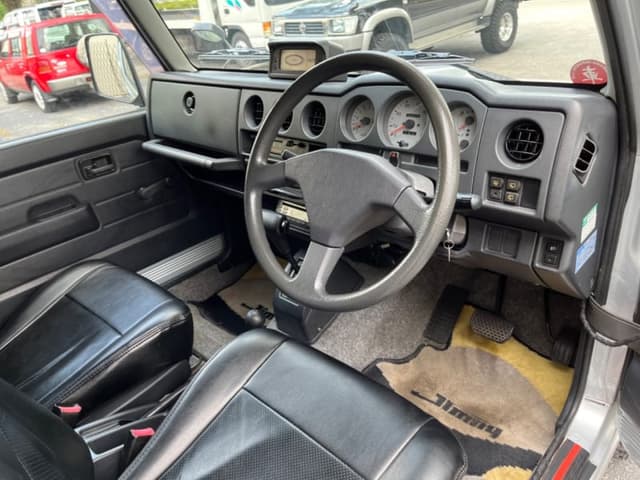 1997 Suzuki Jimny JDM car for sale — photo 10 of 17