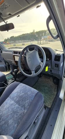 2001 Toyota Land Cruiser Prado JDM car for sale — photo 20 of 25