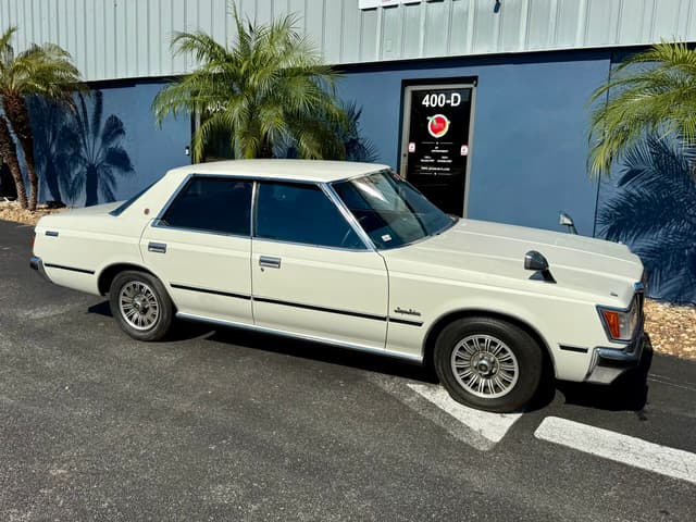1982 Toyota Crown JDM car for sale — photo 12 of 25