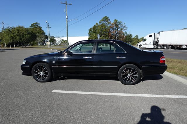 1997 Nissan Cima JDM car for sale — photo 11 of 18