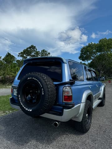 1996 Toyota Hilux Surf JDM car for sale — photo 5 of 14