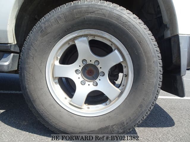 2006 Toyota Land Cruiser Prado JDM car for sale — photo 10 of 25