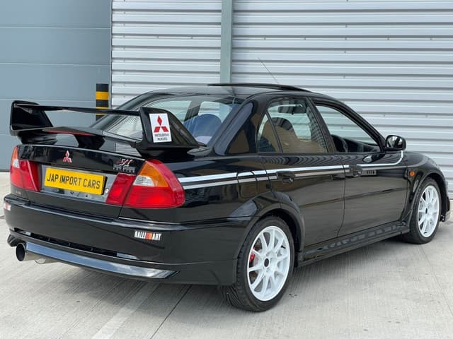 2002 Mitsubishi Lancer Evolution JDM car for sale — photo 14 of 25