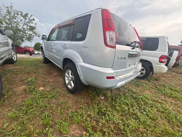2001 Nissan X Trail JDM car for sale — photo 4 of 10