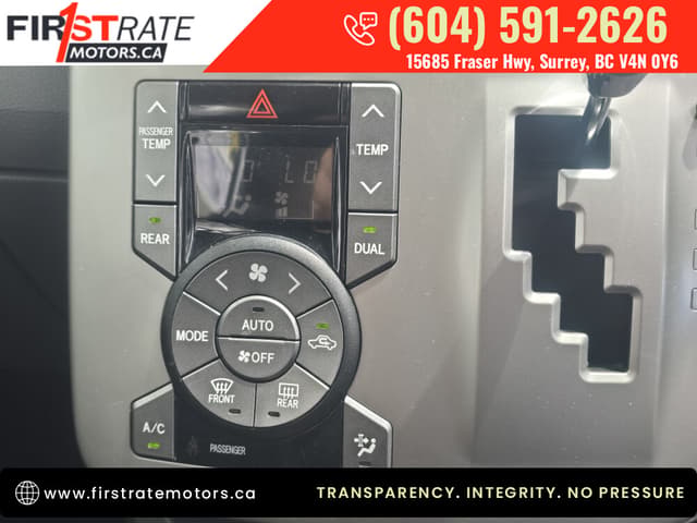 2007 Toyota Noah JDM car for sale — photo 18 of 19
