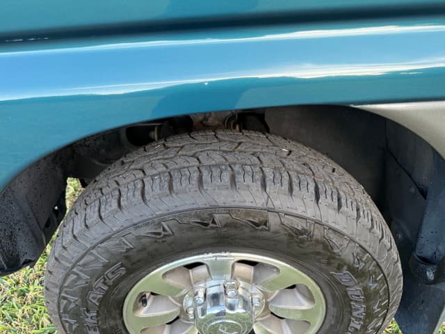 1996 Mitsubishi Delica JDM car for sale — photo 4 of 24