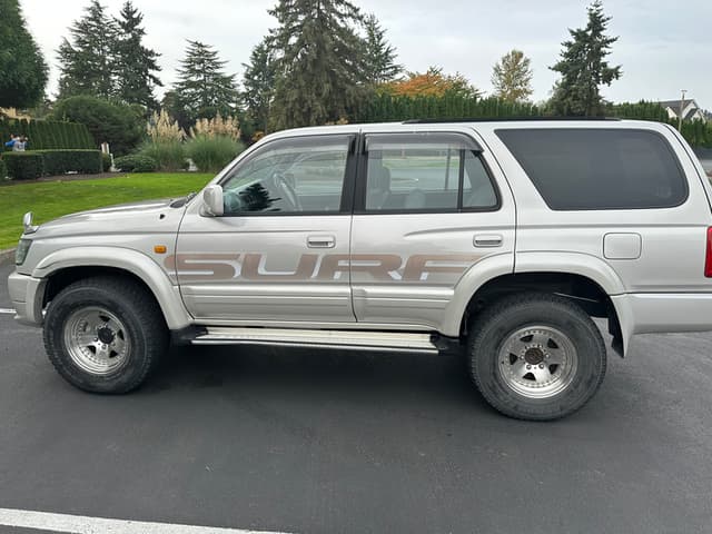 1997 Toyota Hilux Surf JDM car for sale — photo 2 of 18
