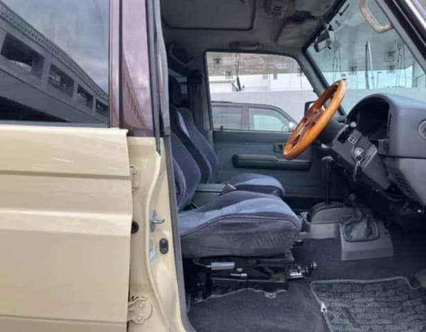 1994 Toyota Land Cruiser Prado JDM car for sale — photo 21 of 25