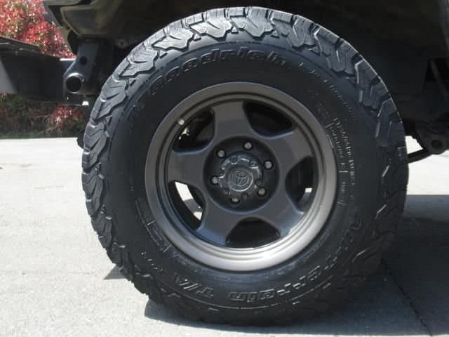 1995 Toyota Land Cruiser JDM car for sale — photo 5 of 9