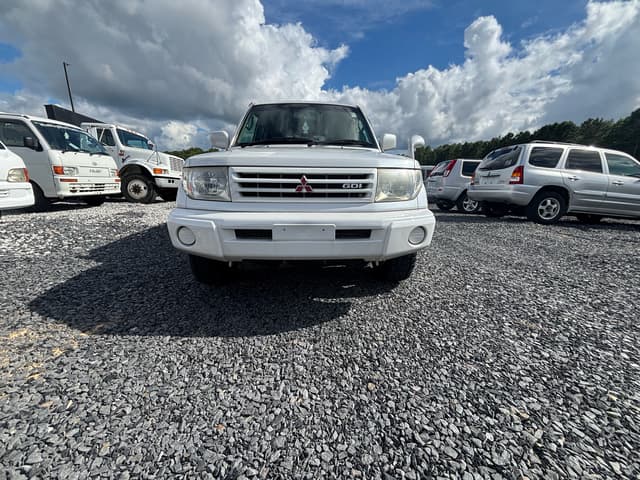 2000 Mitsubishi Pajero JDM car for sale — photo 10 of 12