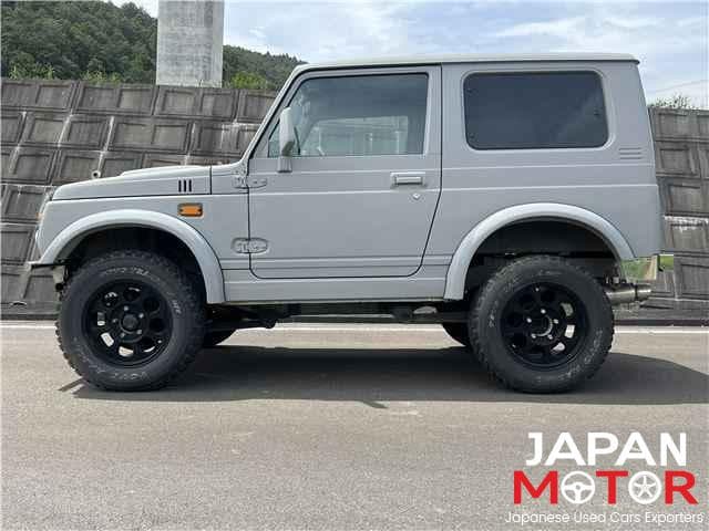 1998 Suzuki Jimny JDM car for sale — photo 8 of 15