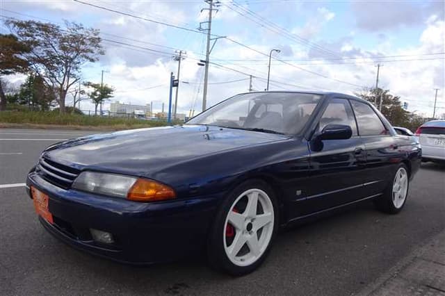 1991 Nissan Skyline JDM car for sale — photo 6 of 25