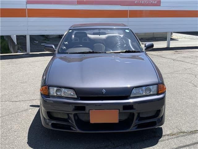 1992 Nissan Skyline JDM car for sale — photo 2 of 5