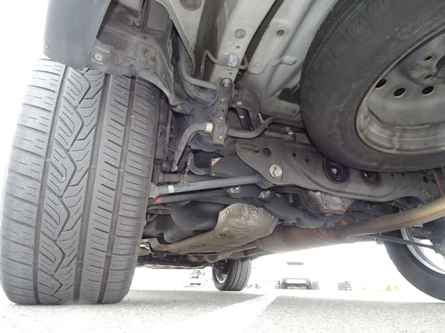 2004 Toyota Harrier JDM car for sale — photo 15 of 25