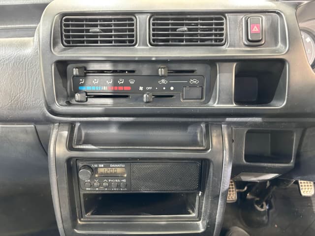 2001 Daihatsu Hijet JDM car for sale — photo 10 of 24