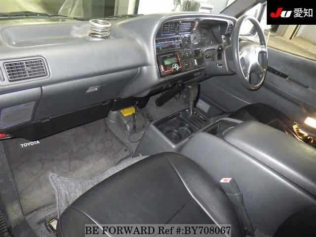 2003 Toyota HiAce JDM car for sale — photo 3 of 8