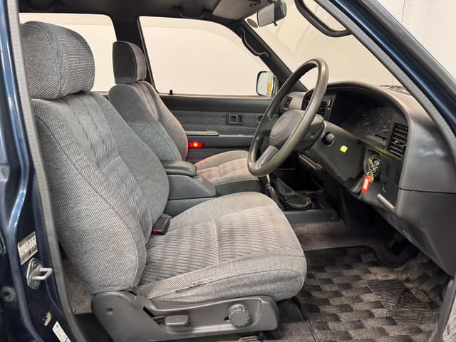 1993 Toyota Hilux JDM car for sale — photo 24 of 25