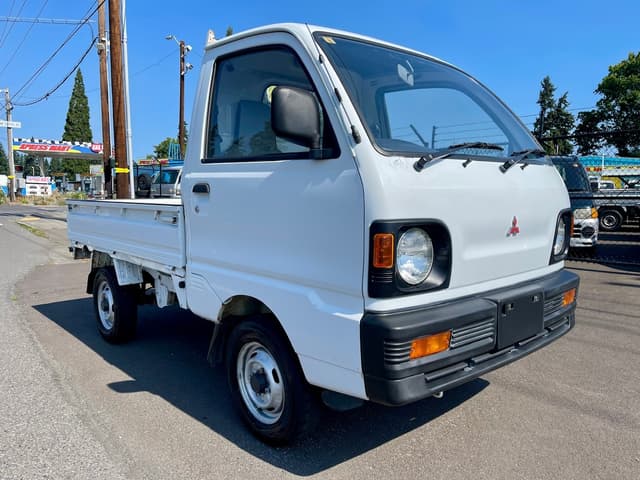 1992 Mitsubishi Minicab JDM car for sale — photo 3 of 25