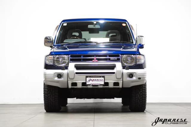 1997 Mitsubishi Pajero JDM car for sale — photo 2 of 25