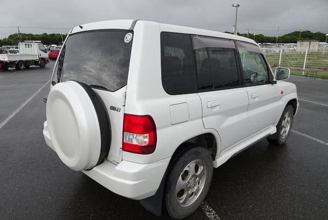 1999 Mitsubishi Pajero JDM car for sale — photo 5 of 25