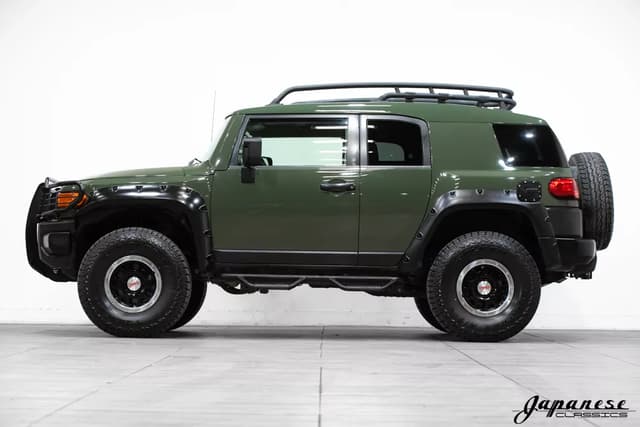 2011 Toyota Fj Cruiser JDM car for sale — photo 4 of 25