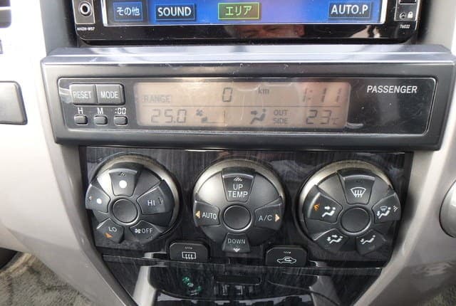 2007 Toyota Hilux Surf JDM car for sale — photo 35 of 56