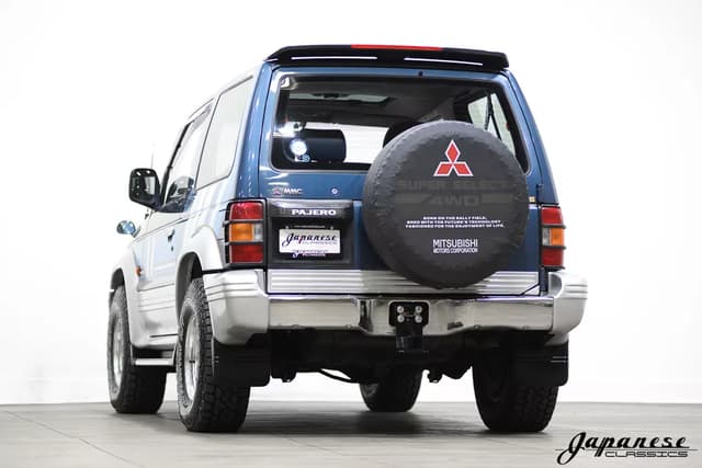 1992 Mitsubishi Pajero JDM car for sale — photo 6 of 25