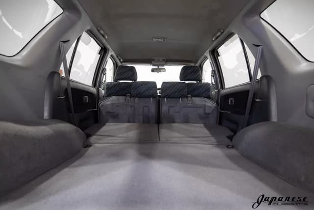 1999 Toyota Hilux Surf JDM car for sale — photo 22 of 25